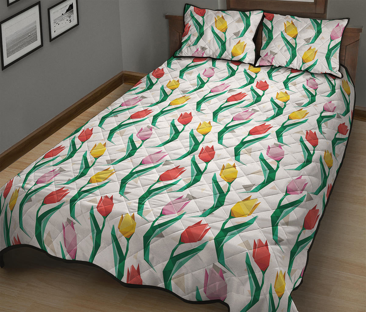 Polygon Tulip Pattern Print Quilt Bed Set