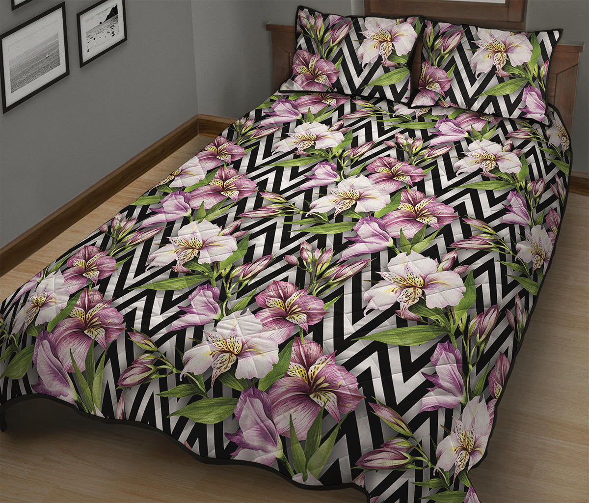 Purple Alstroemeria Zigzag Pattern Print Quilt Bed Set