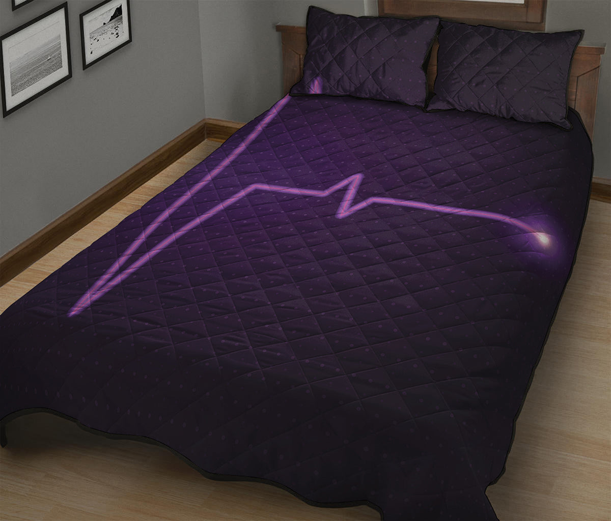Purple Heartbeat Print Quilt Bed Set
