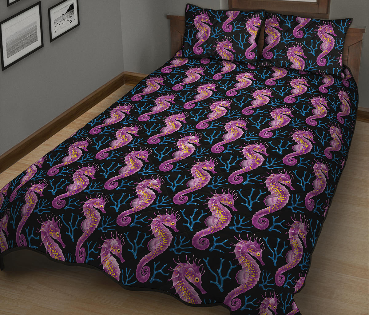 Purple Seahorse Pattern Print Quilt Bed Set