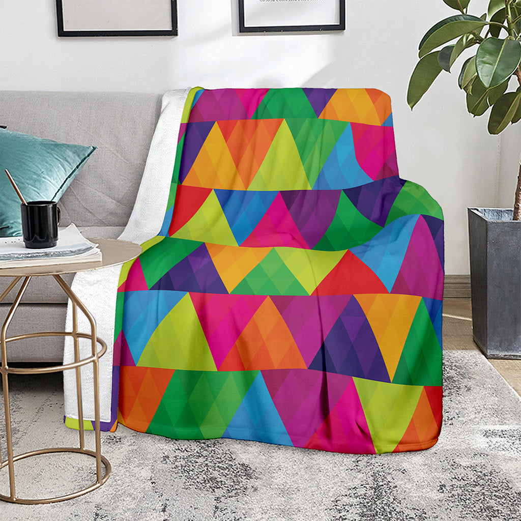 Rainbow Triangles Pattern Print Blanket