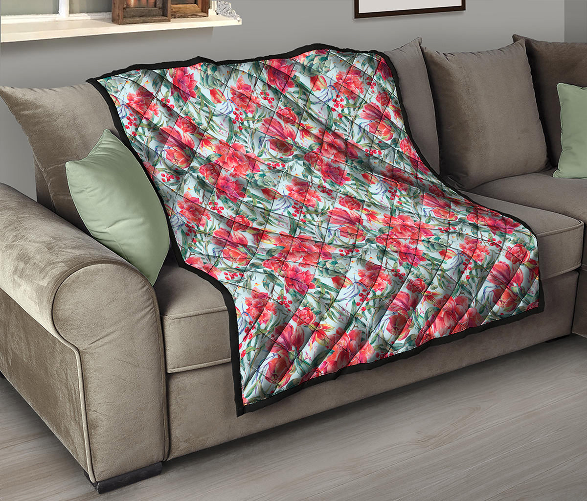 Red Amaryllis Pattern Print Quilt