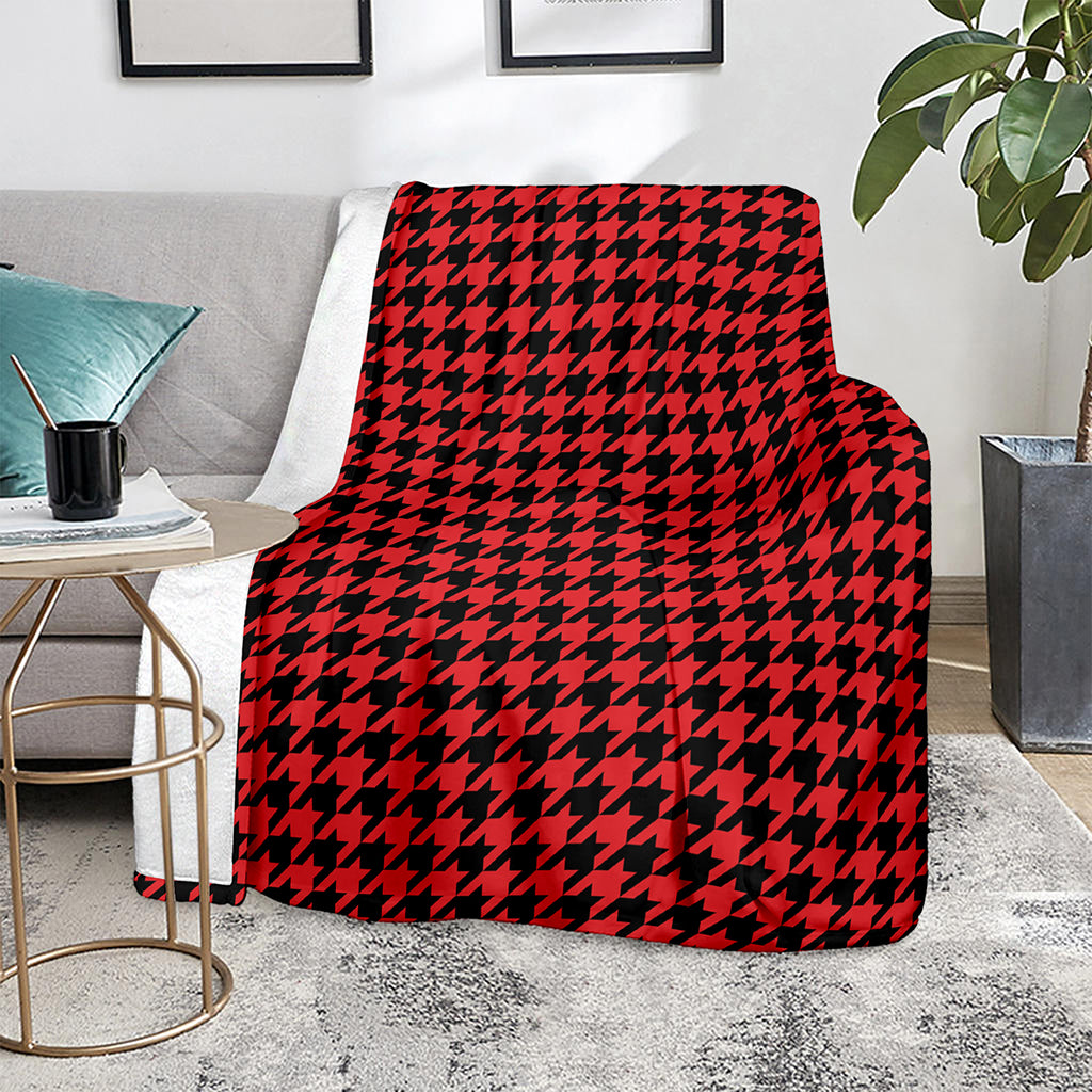 Red And Black Houndstooth Pattern Print Blanket