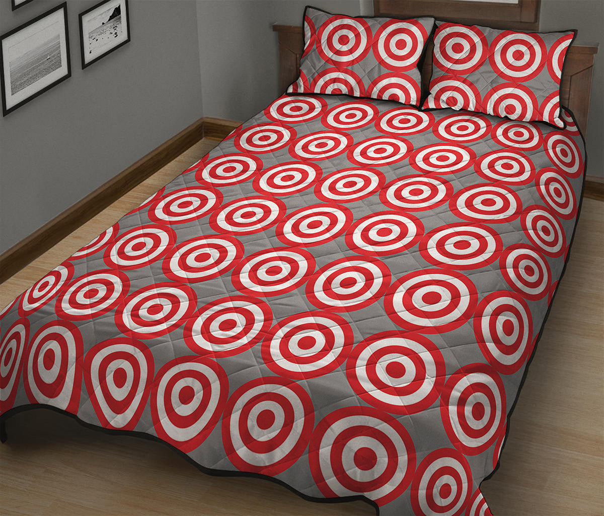 Red And White Bullseye Target Print Quilt Bed Set