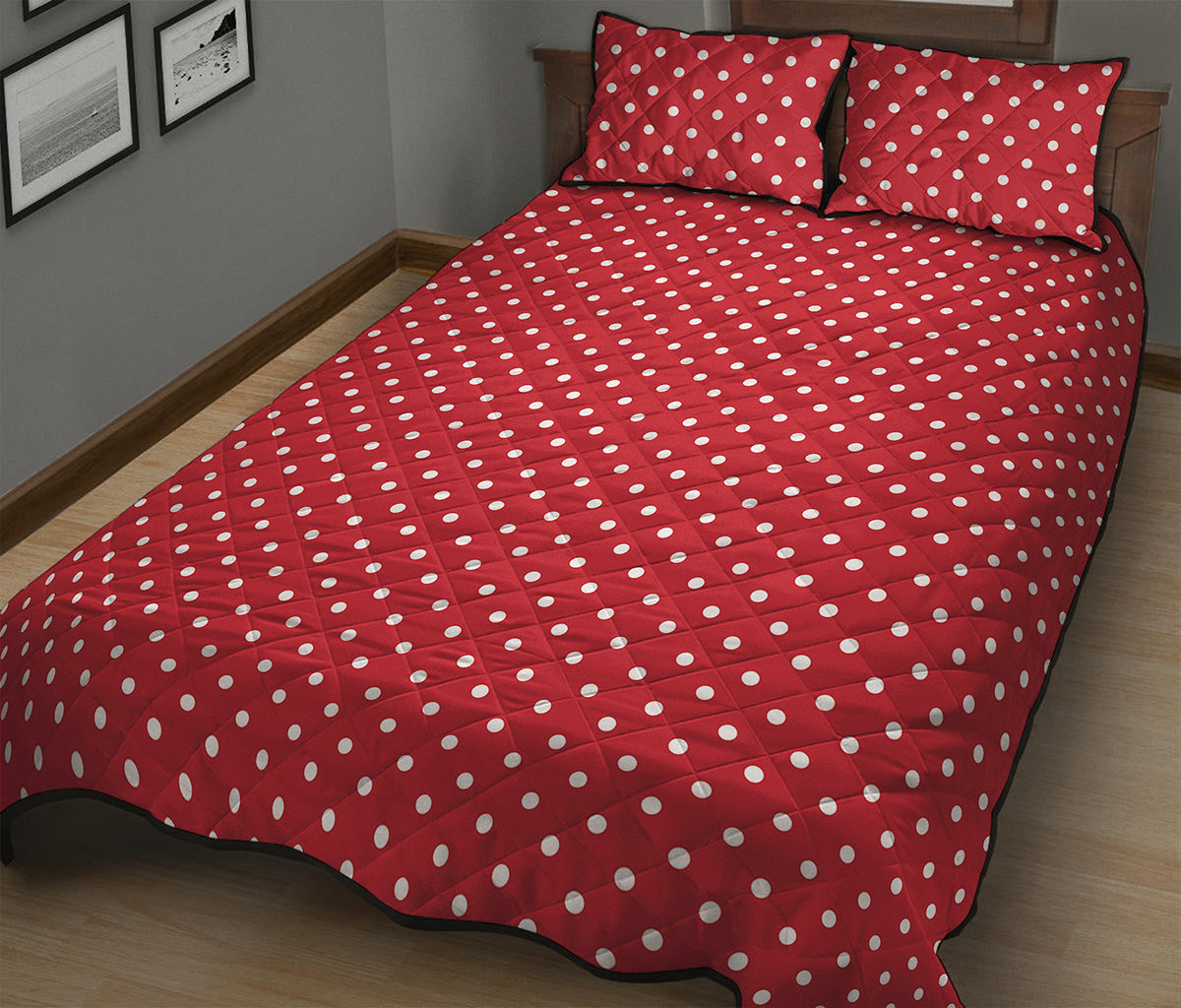 Red And White Christmas Dots Print Quilt Bed Set