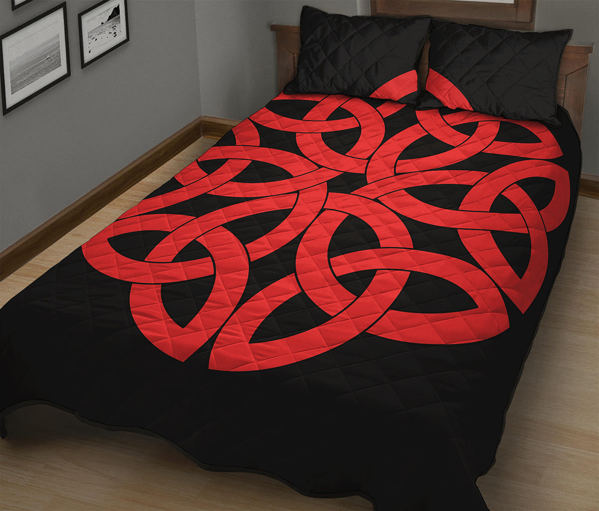 Red Celtic Knot Print Quilt Bed Set