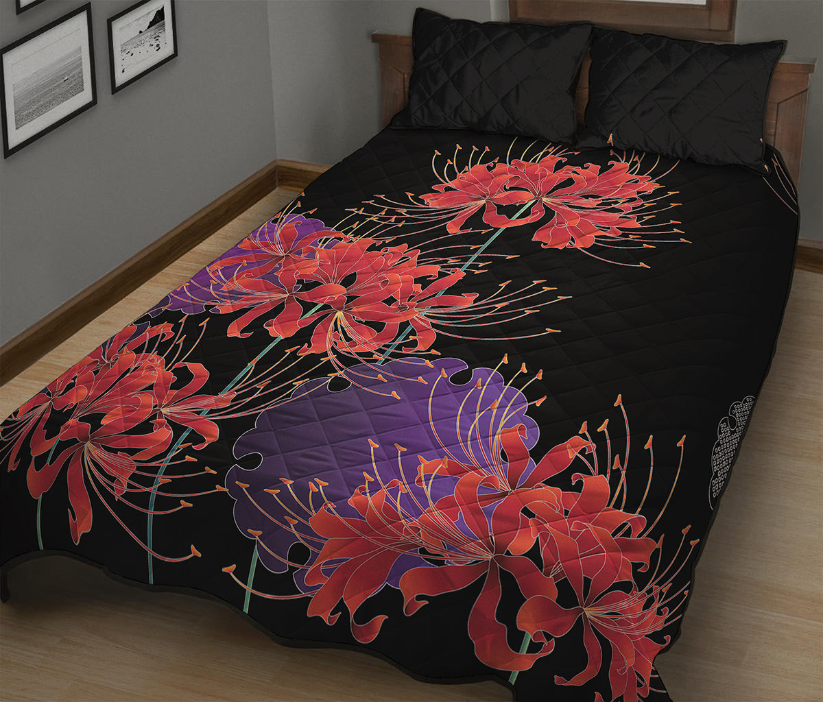 Red Japanese Amaryllis Pattern Print Quilt Bed Set