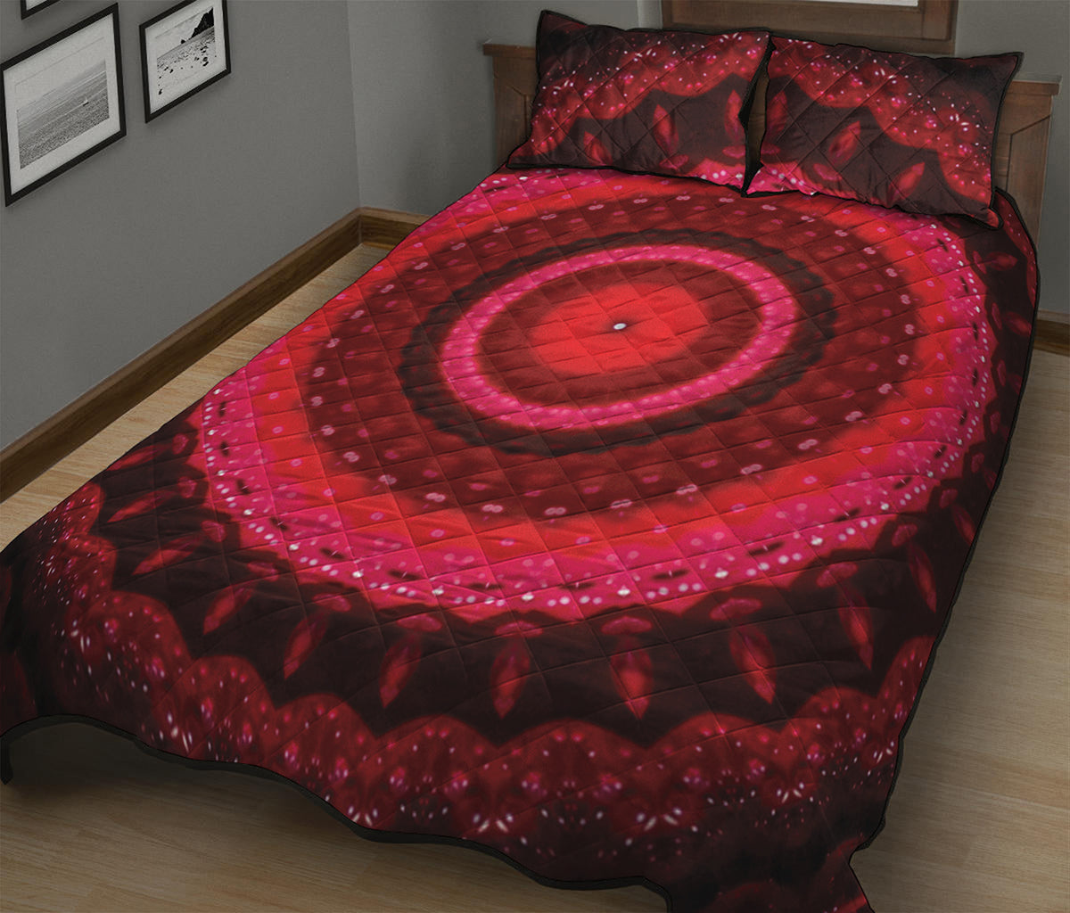 Red Kaleidoscope Print Quilt Bed Set