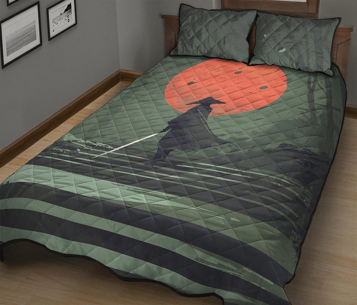Red Moon Samurai Print Quilt Bed Set