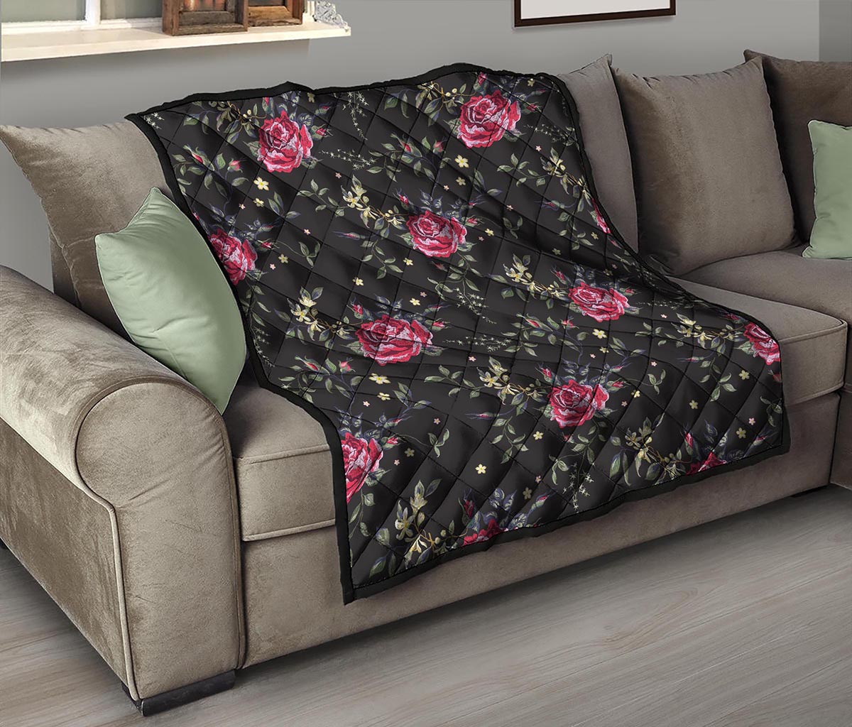 Red Rose Floral Pattern Print Quilt