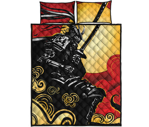 Red Sky And Golden Sun Samurai Print Quilt Bed Set