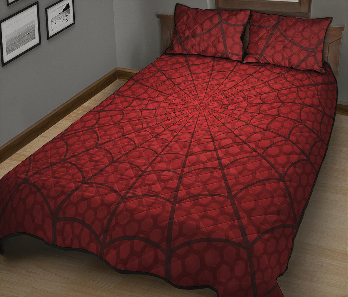 Red Spider Web Print Quilt Bed Set