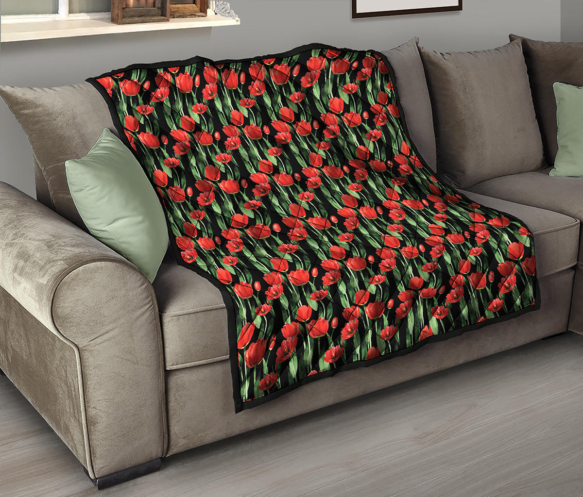 Red Watercolor Tulip Pattern Print Quilt