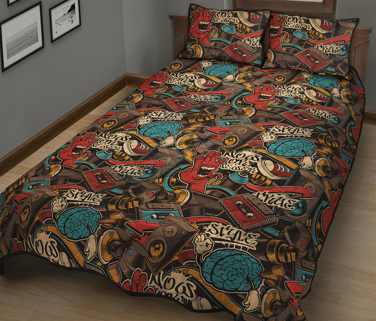 Retro Graffiti Pattern Print Quilt Bed Set
