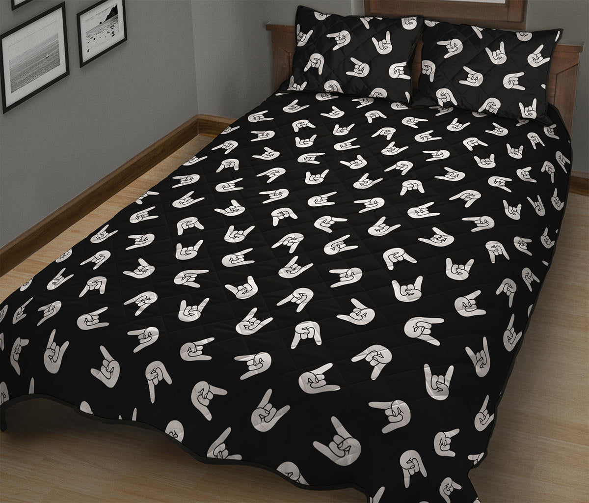 Rock And Roll Hand Sign Pattern Print Quilt Bed Set