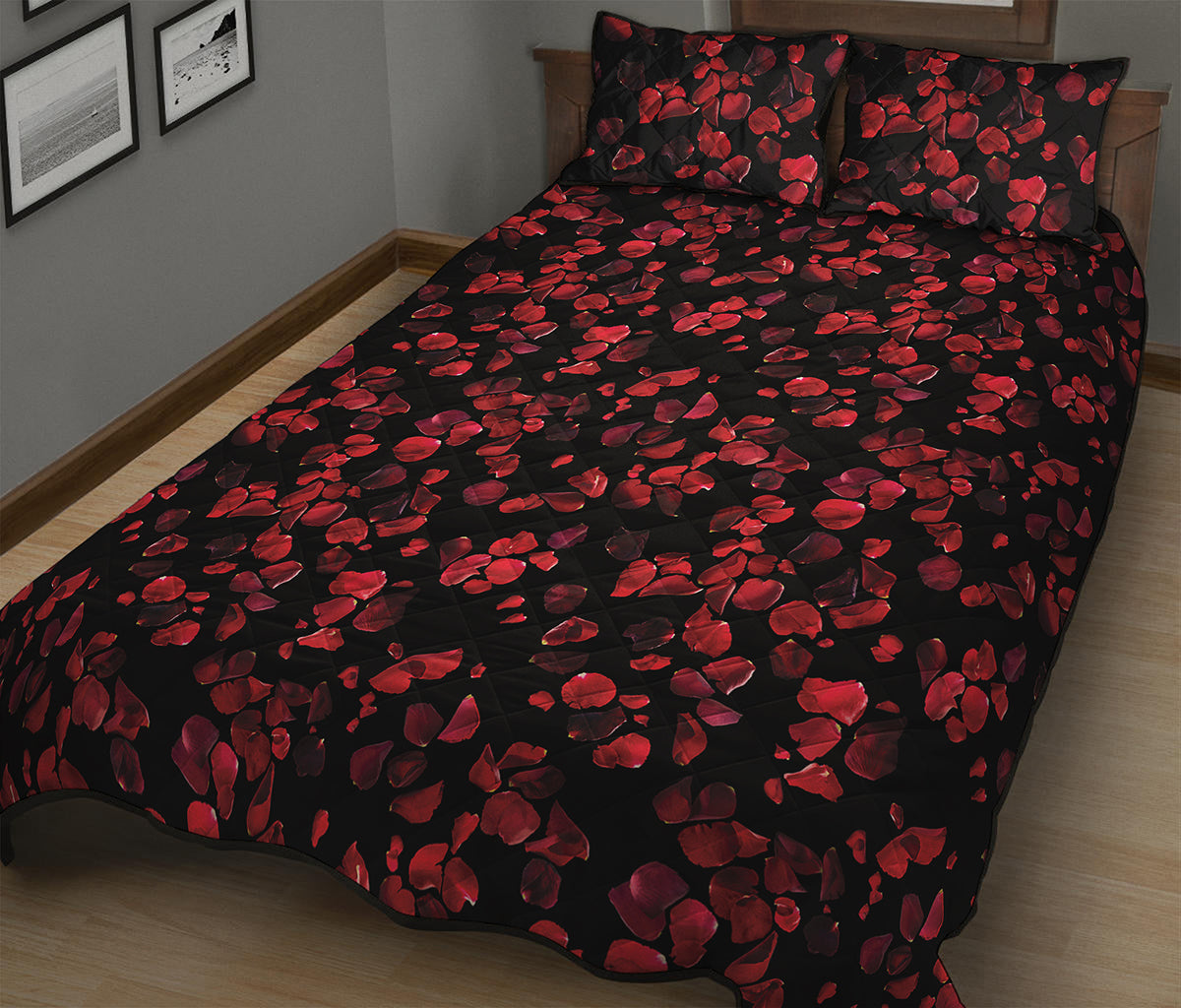 Rose Petals Pattern Print Quilt Bed Set