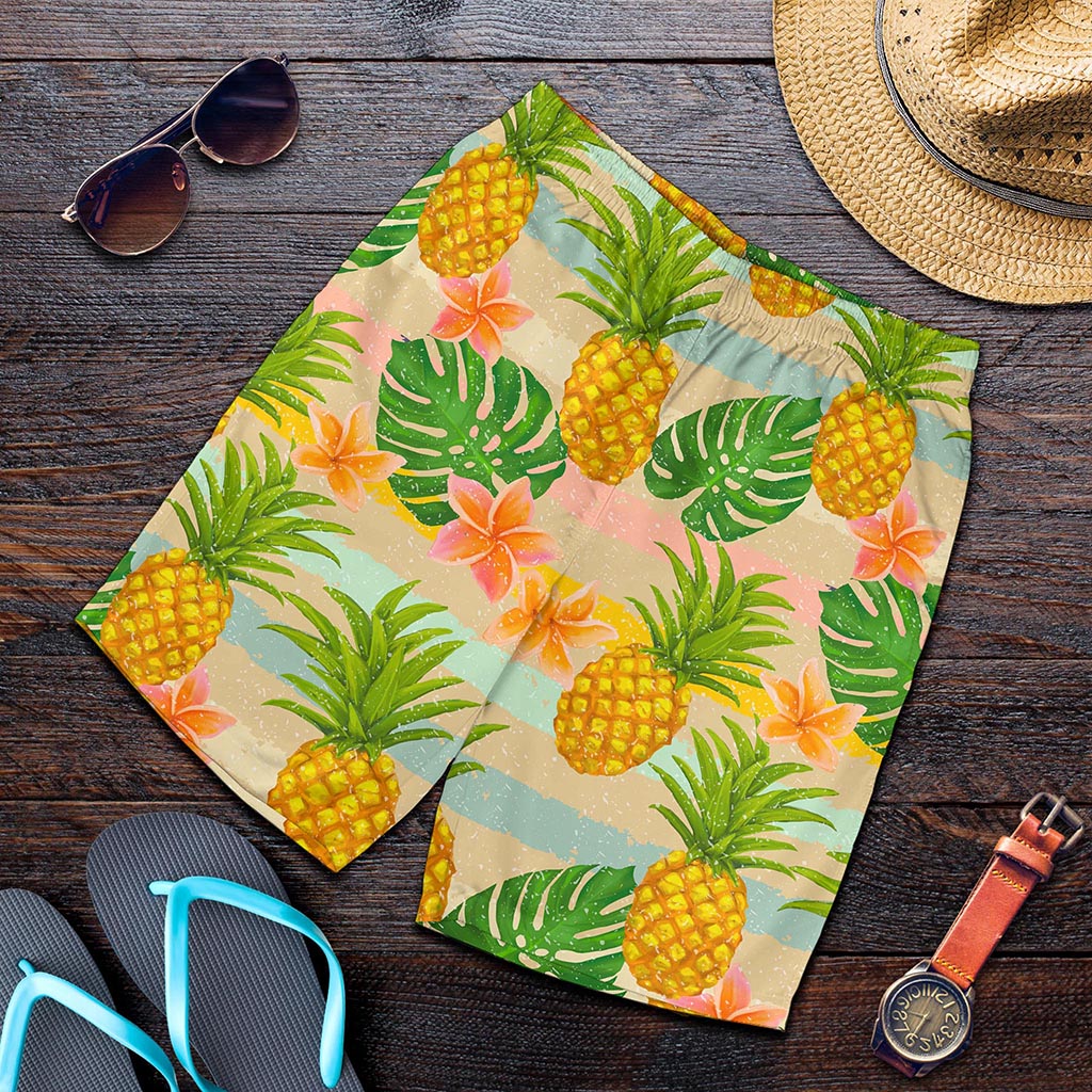 Sand Beach Pineapple Pattern Print Men's Shorts