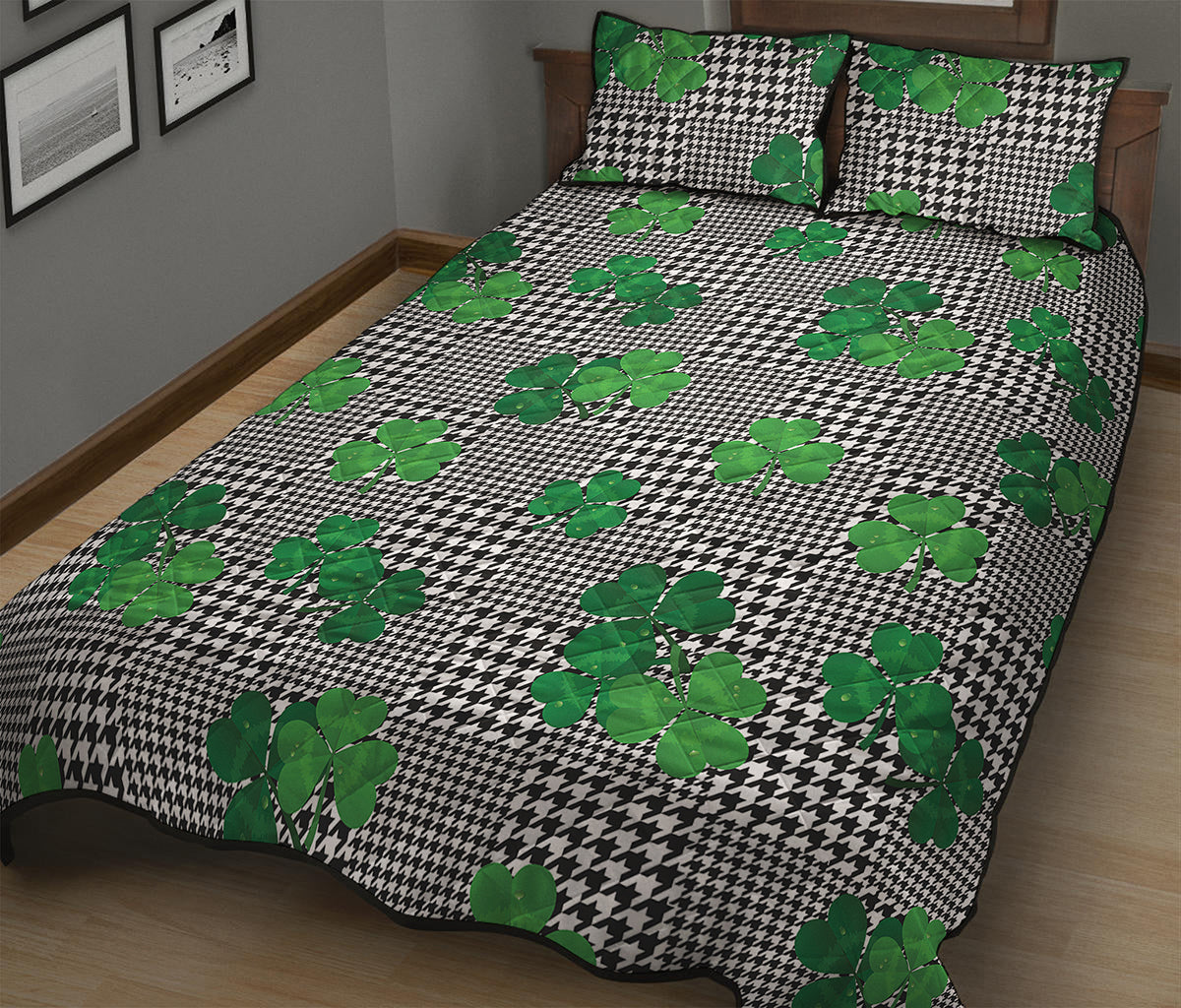 Shamrocks Houndstooth Pattern Print Quilt Bed Set
