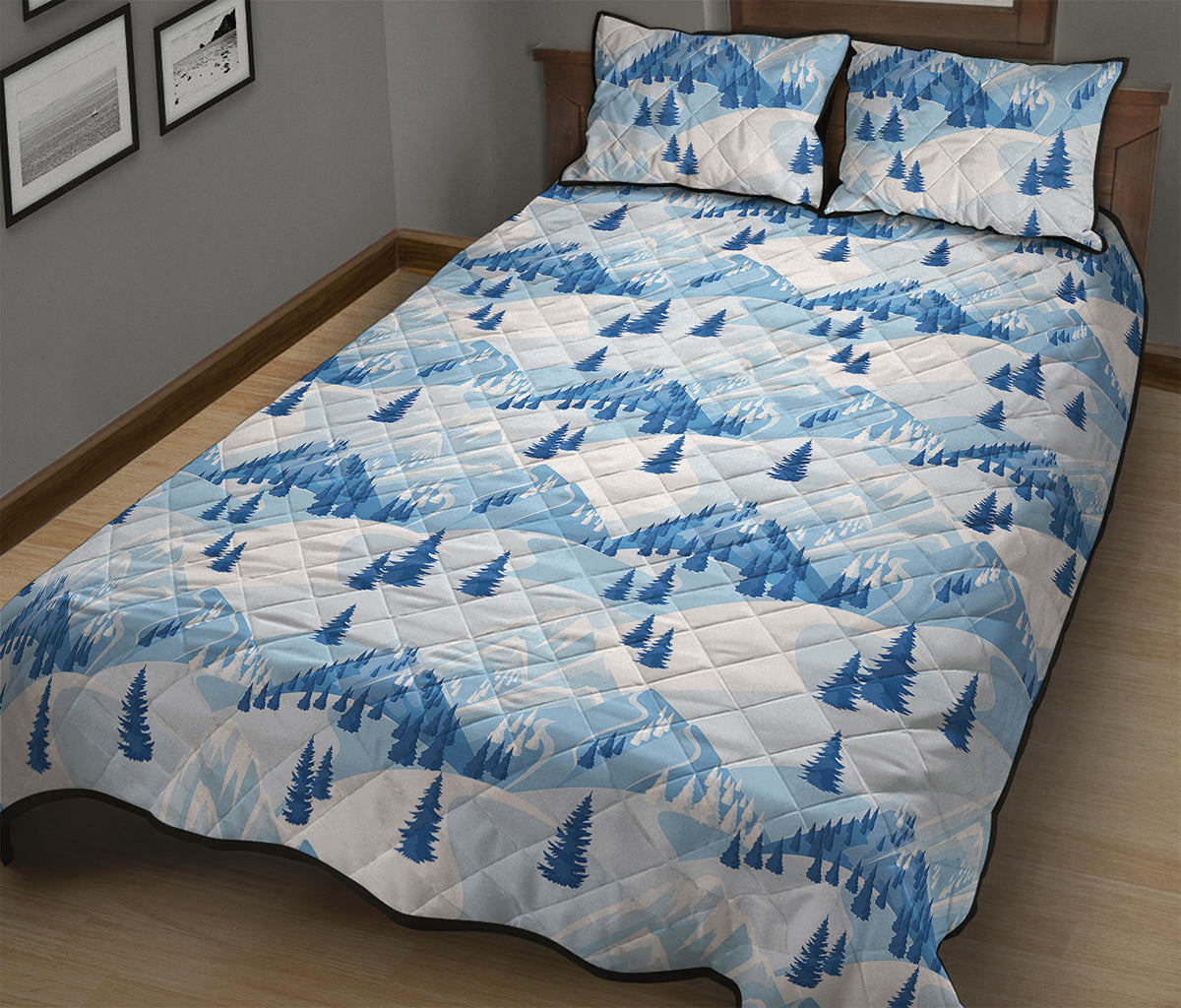 Skiing Mountain Print Quilt Bed Set