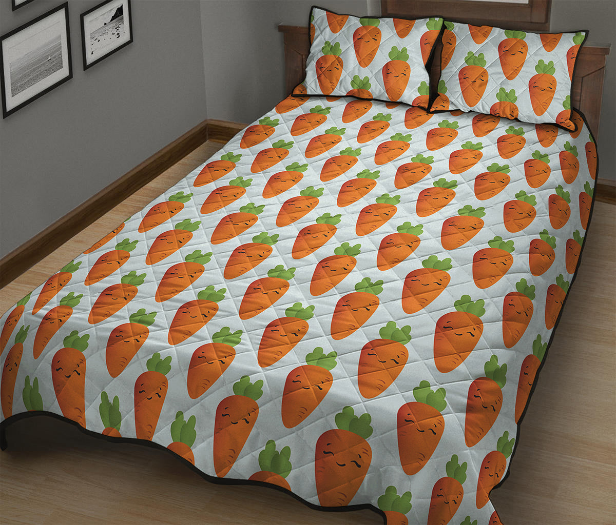 Smiling Carrot Pattern Print Quilt Bed Set