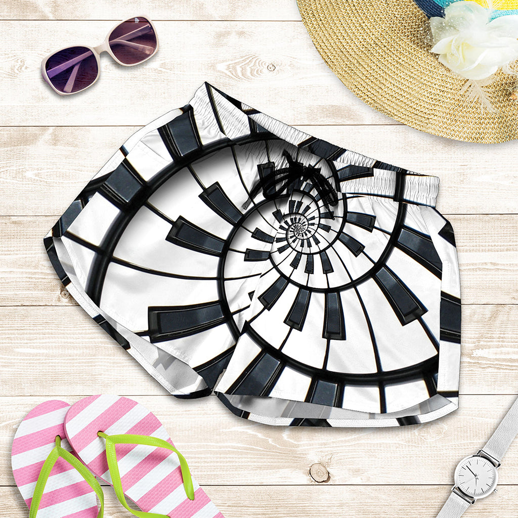 Spiral Piano Keyboard Print Women's Shorts