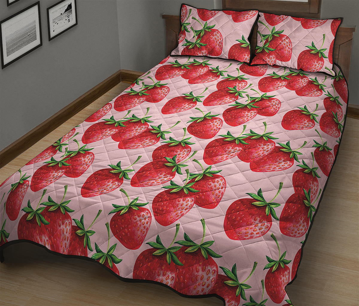 Strawberry Fruit Pattern Print Quilt Bed Set