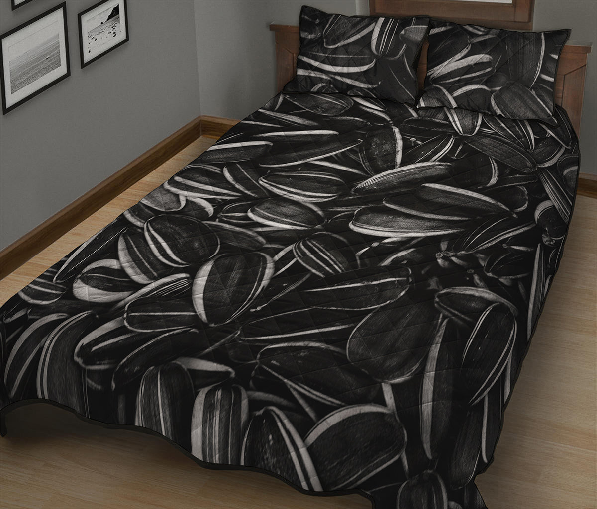 Sunflower Seeds Print Quilt Bed Set