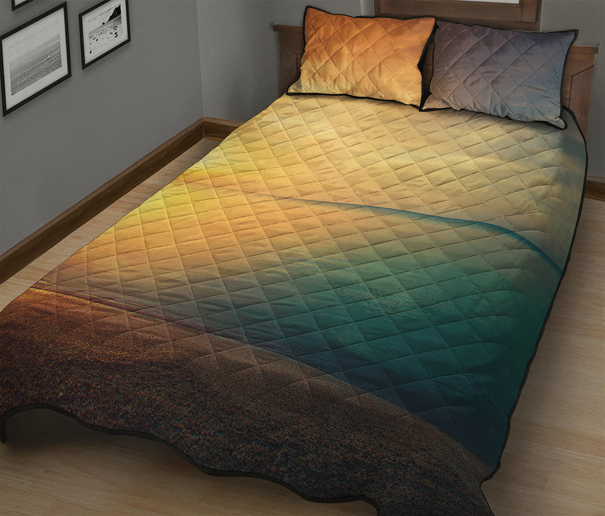 Sunrise Beach Print Quilt Bed Set