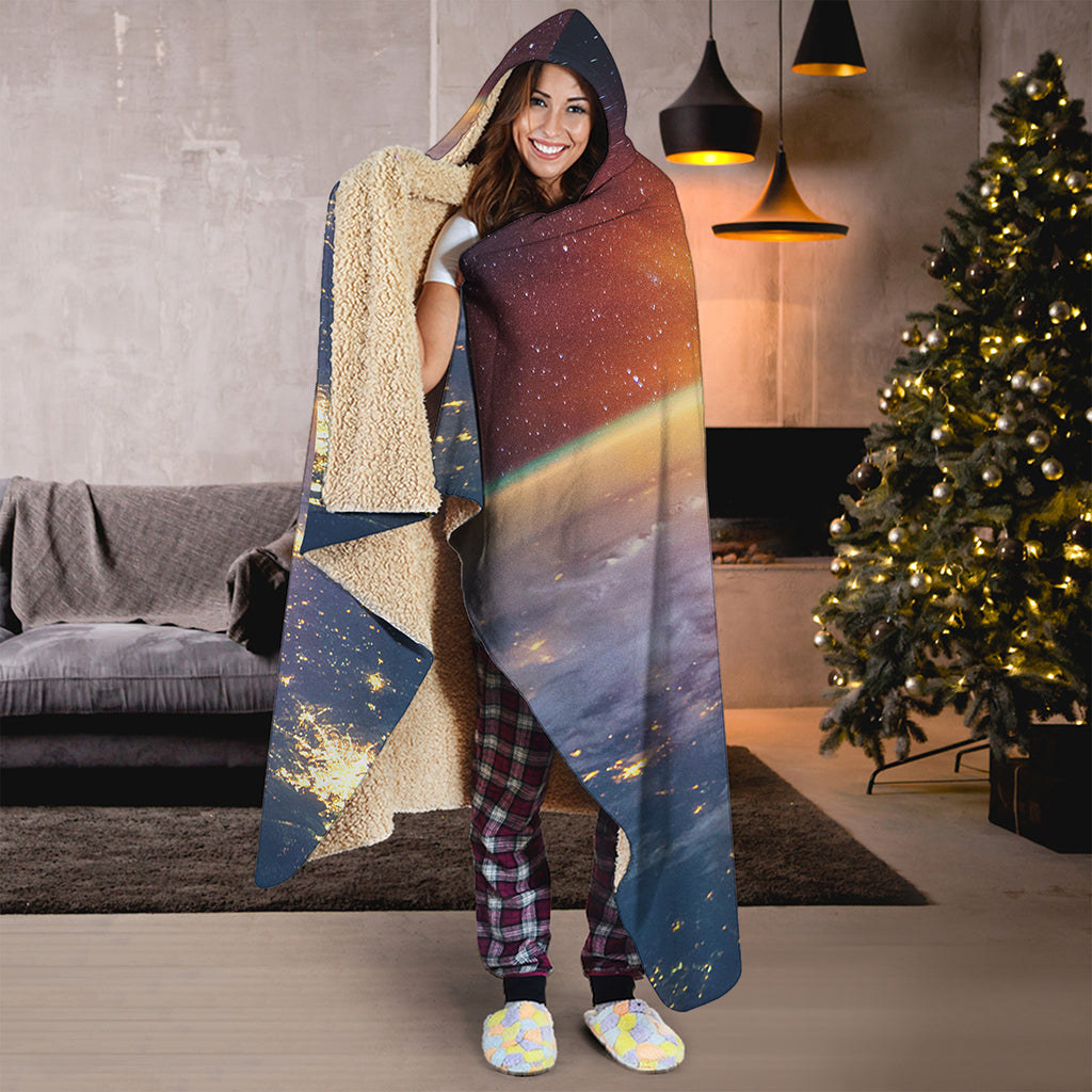 Sunrise Earth Print Hooded Blanket