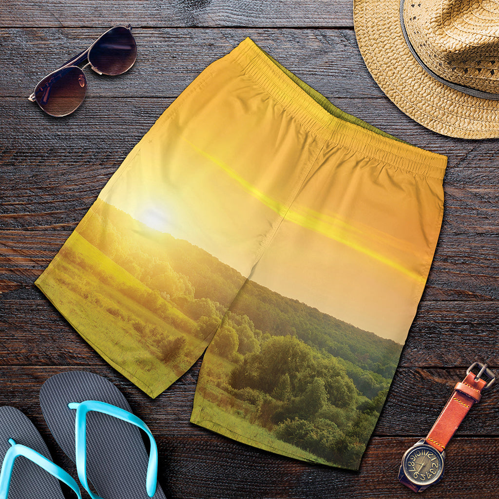 Sunrise Field Print Men's Shorts