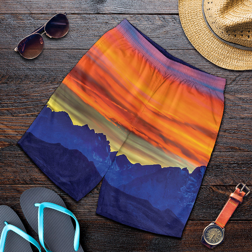 Sunset Mountain Print Men's Shorts