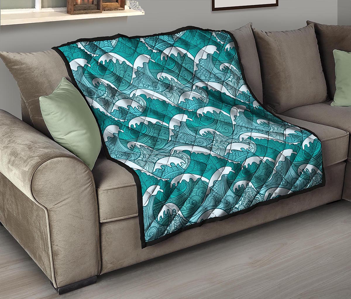 Surfing Wave Pattern Print Quilt