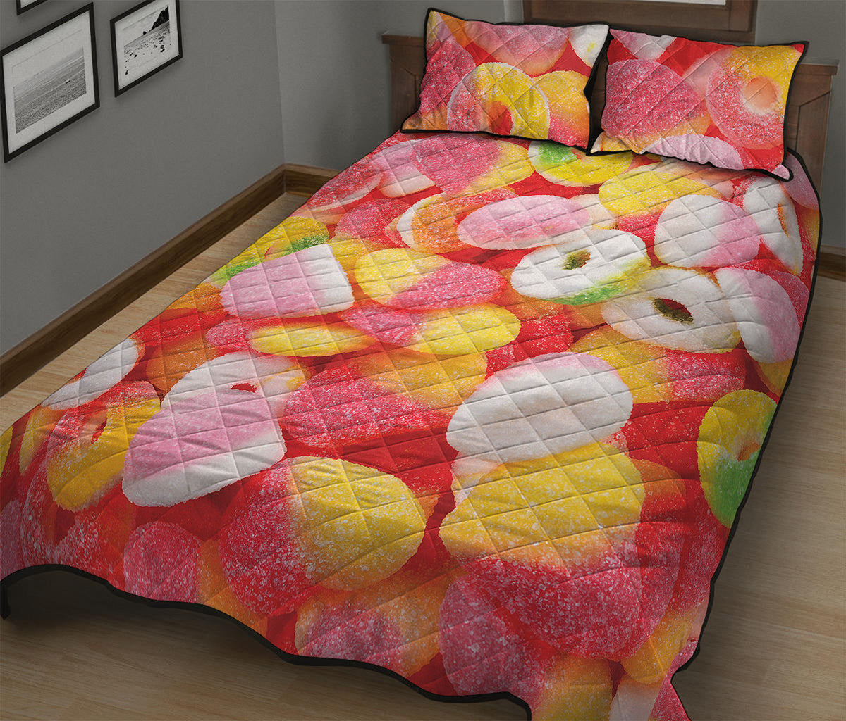 Sweet Gummy Print Quilt Bed Set
