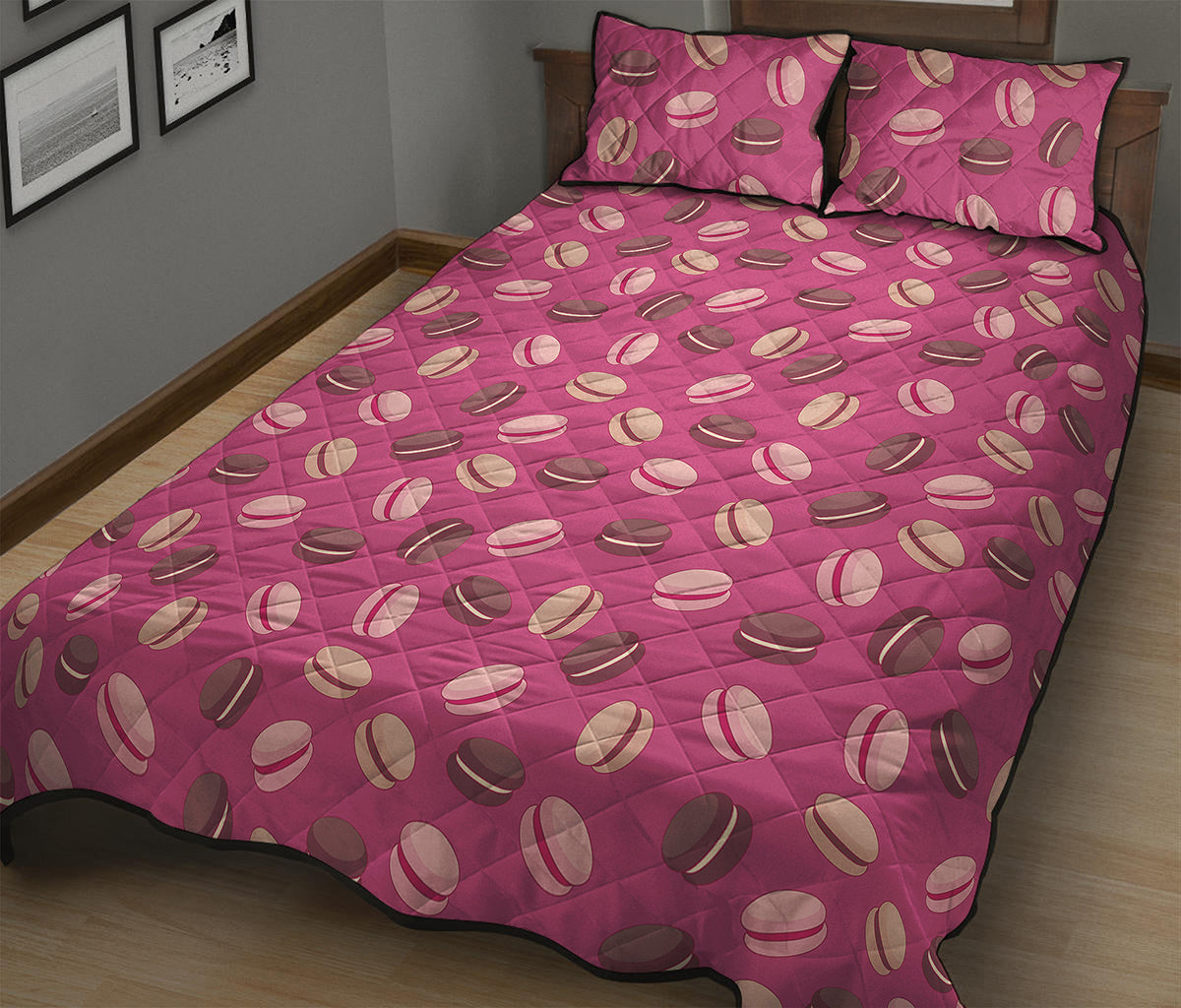 Sweet Macarons Pattern Print Quilt Bed Set