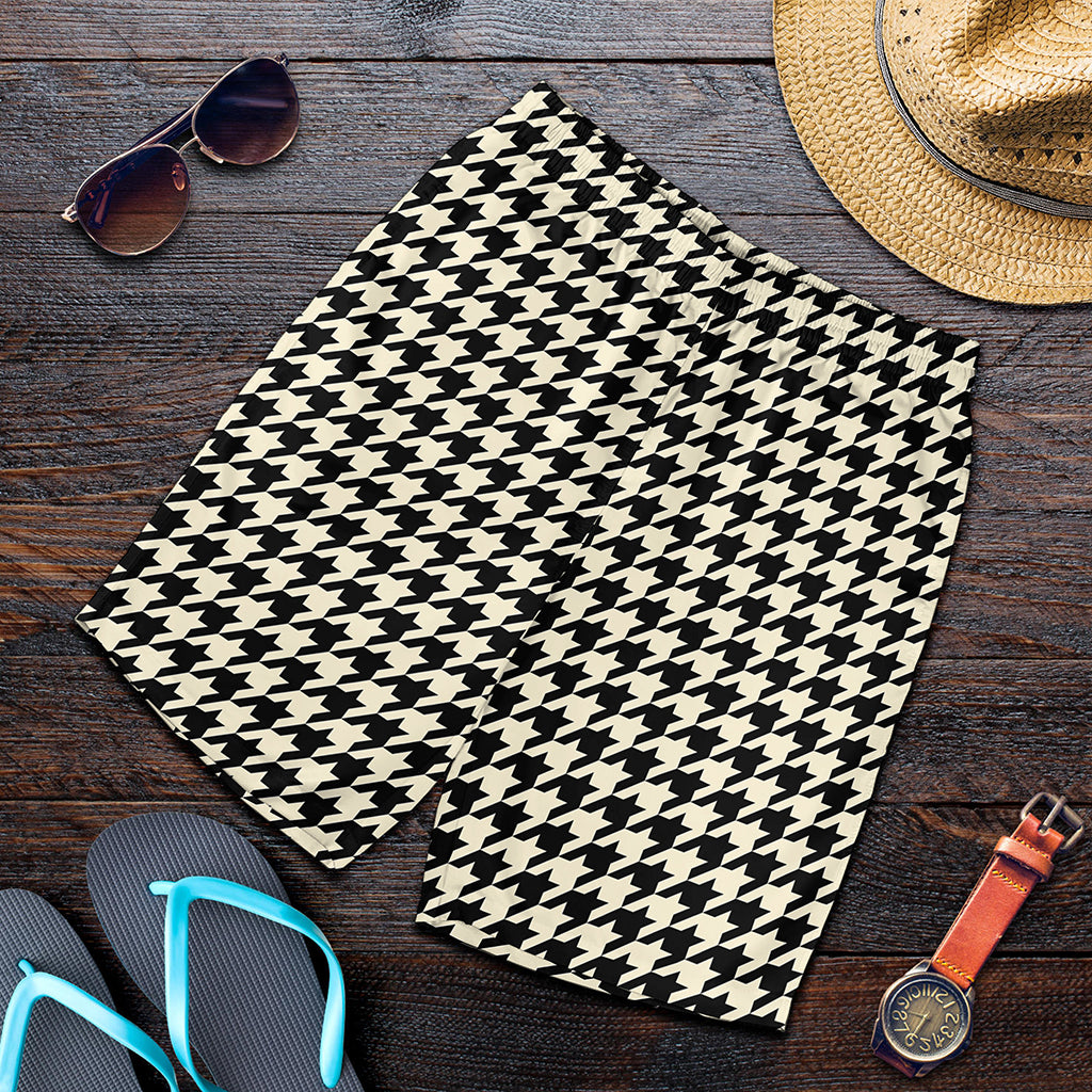 Tan And Black Houndstooth Pattern Print Men's Shorts
