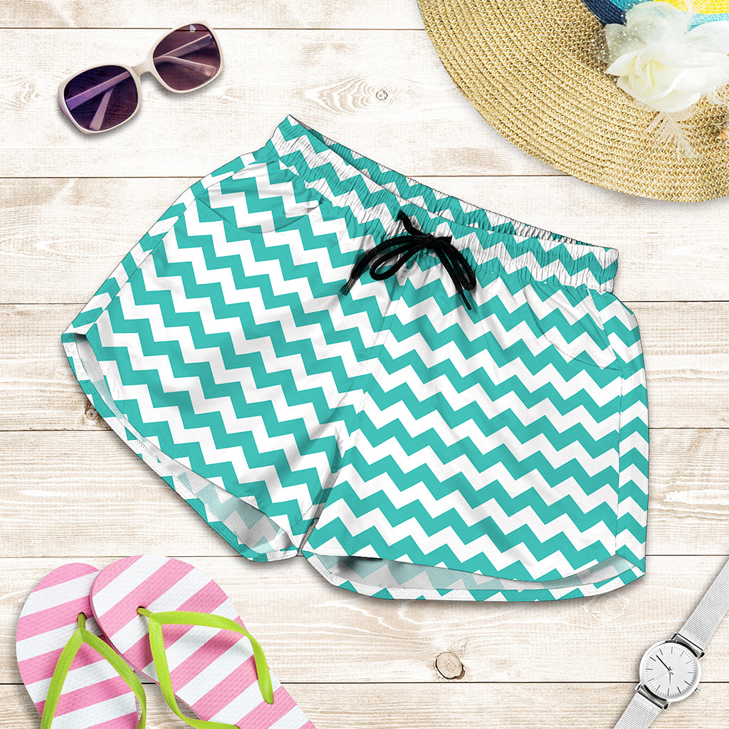 Teal And White Chevron Pattern Print Women's Shorts
