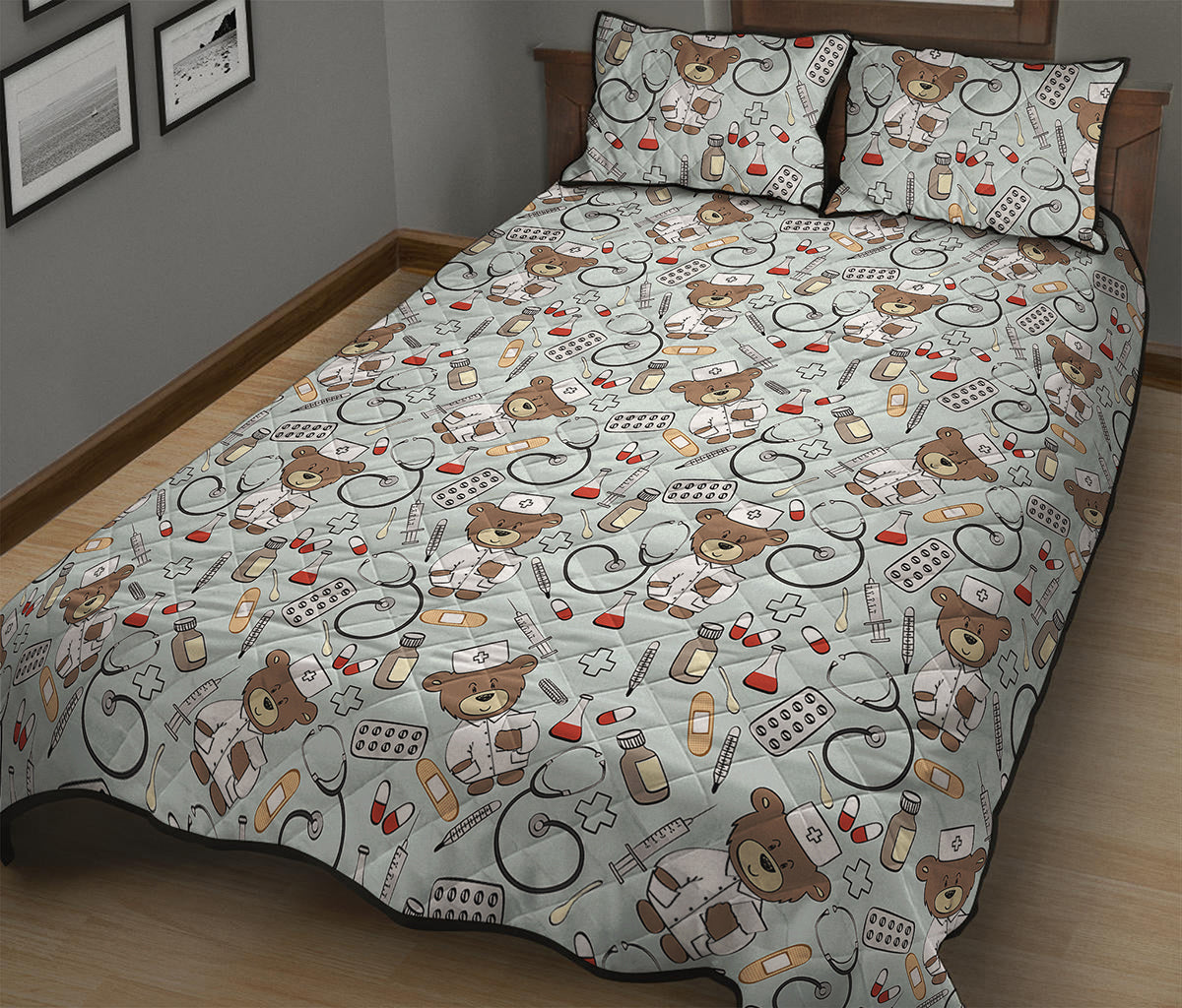 Teddy Bear Doctor Pattern Print Quilt Bed Set