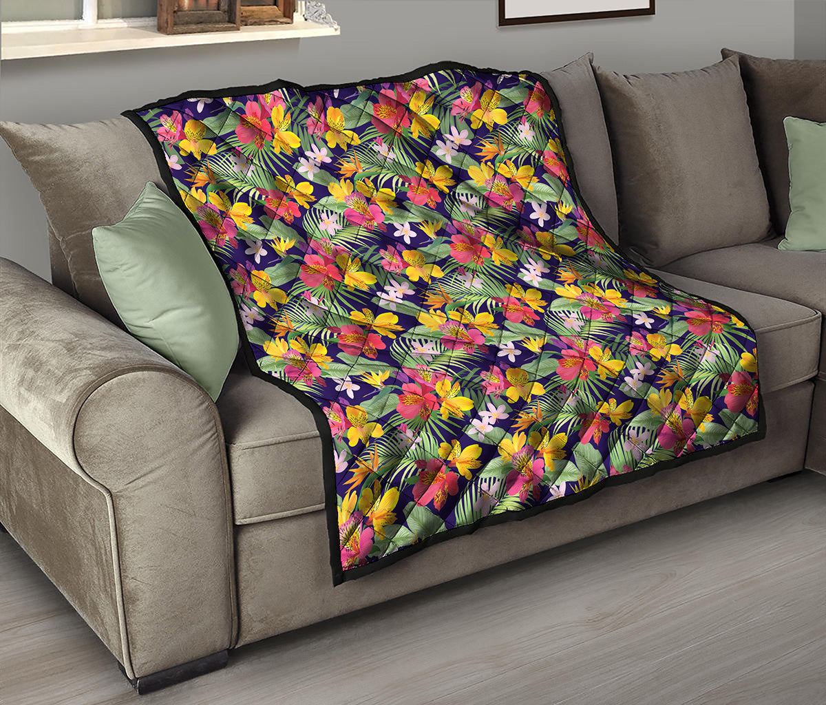 Tropical Alstroemeria Pattern Print Quilt