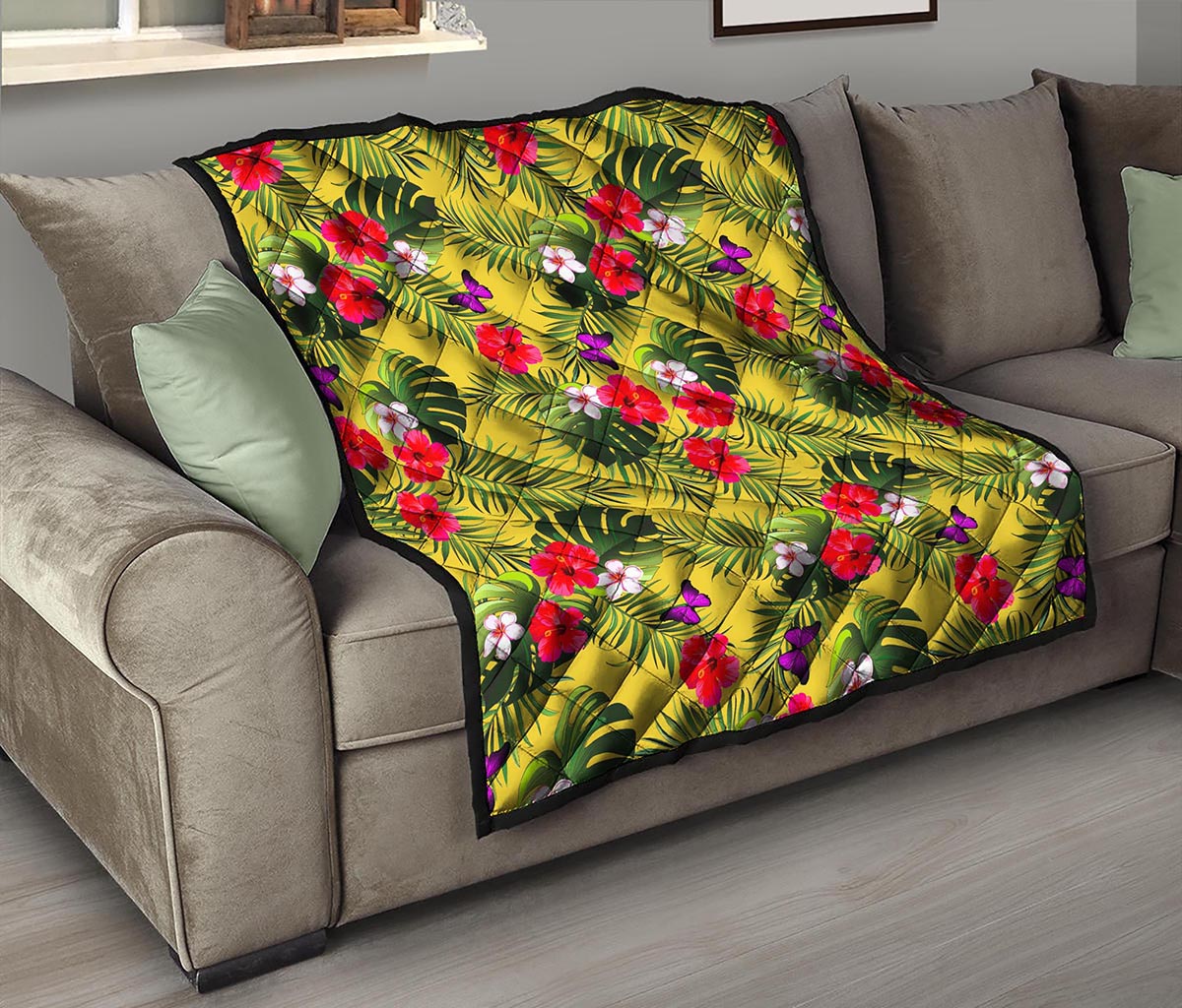 Tropical Exotic Hawaiian Pattern Print Quilt