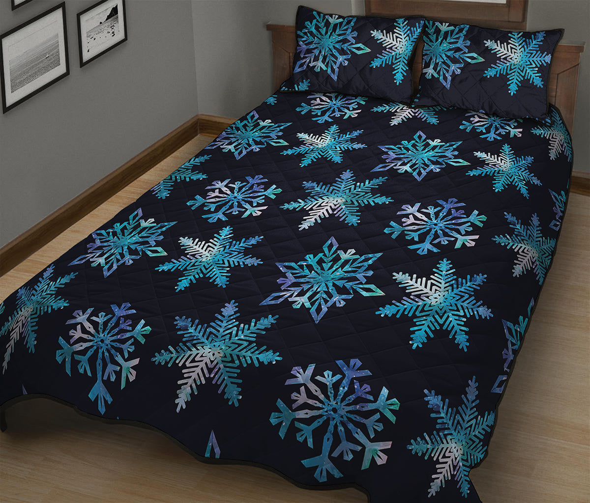 Turquoise Snowflake Pattern Print Quilt Bed Set