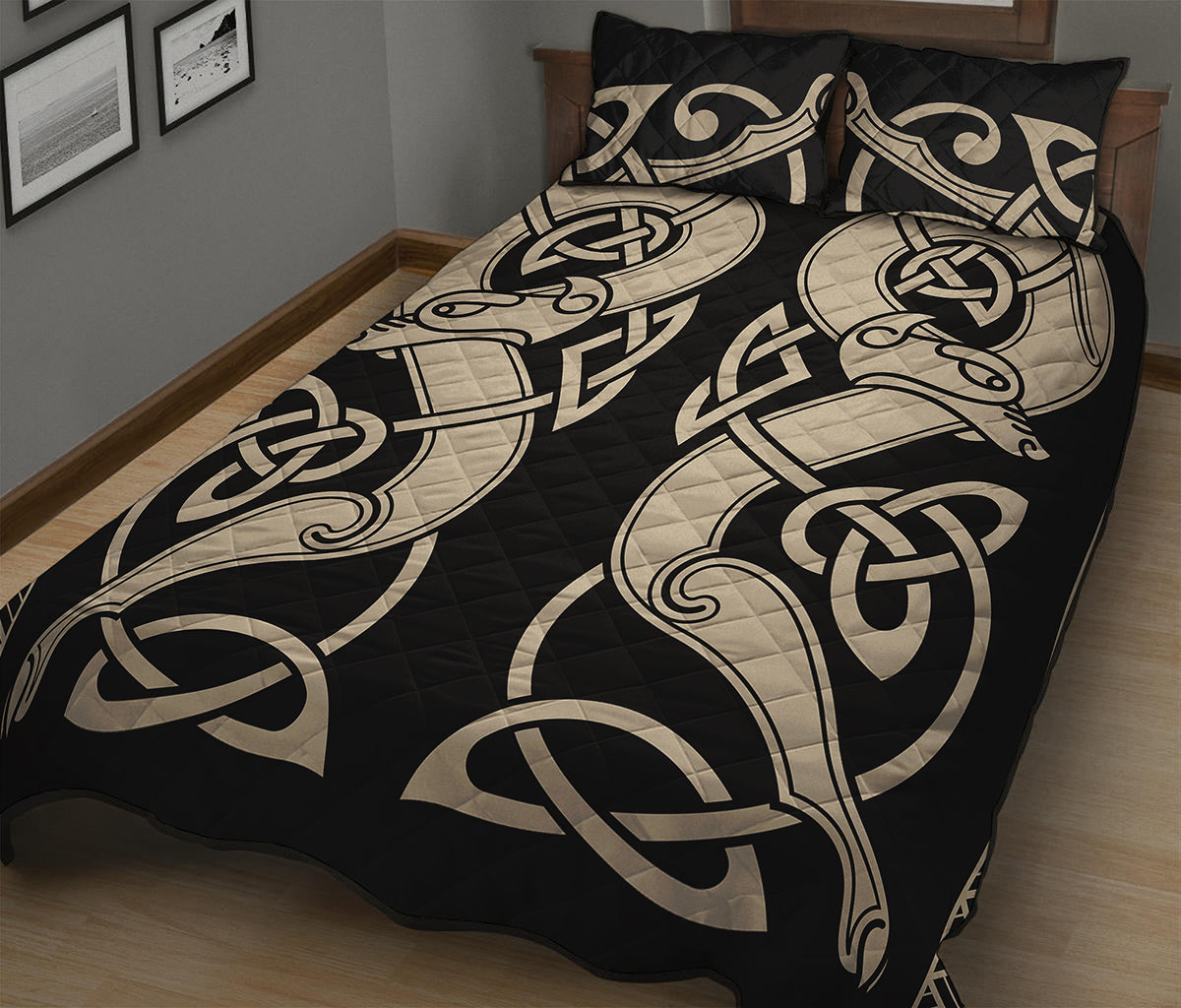 Viking Wolves Symbol Print Quilt Bed Set