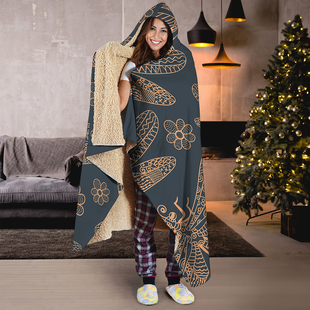 Vintage Dragonfly Pattern Print Hooded Blanket