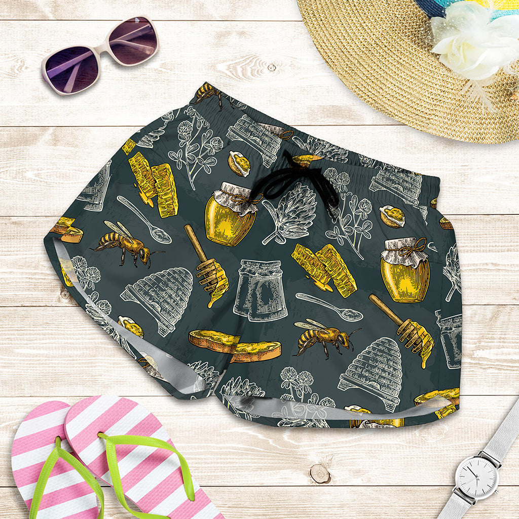 Vintage Honey Bee Print Women's Shorts
