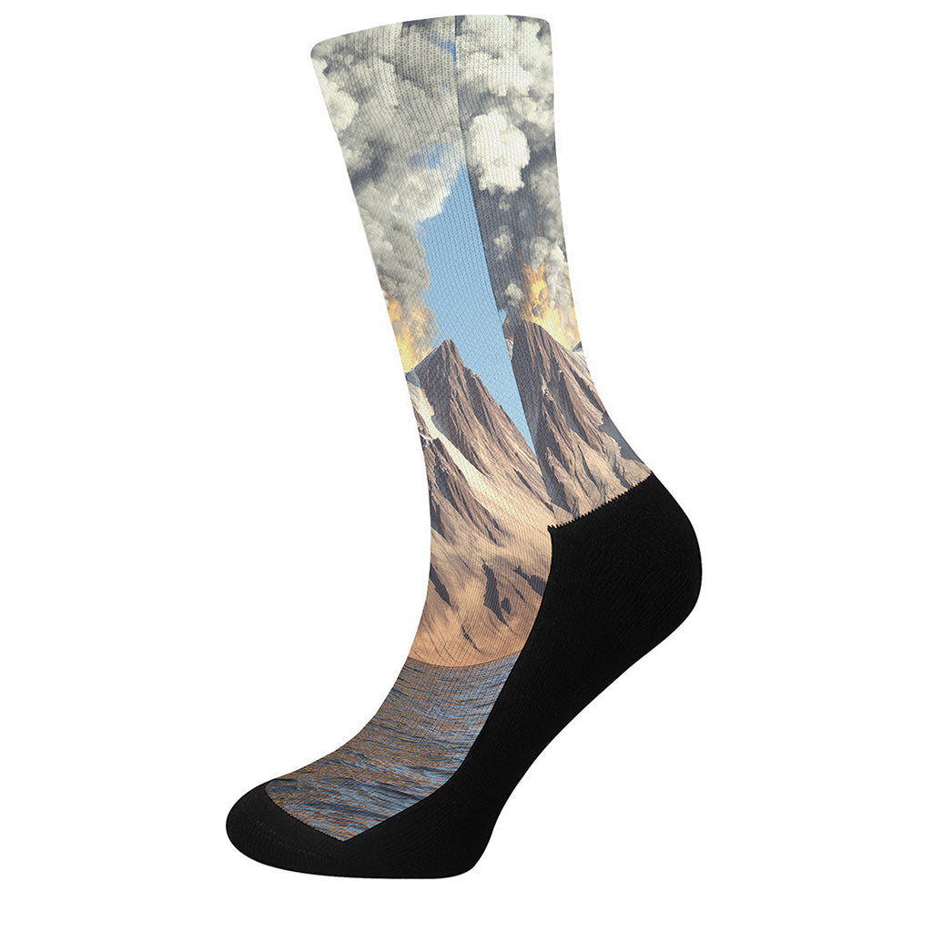 Volcanic Mountain Print Crew Socks