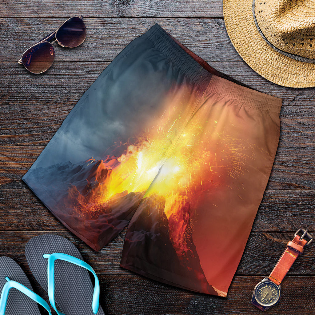 Volcano Eruption Print Men's Shorts