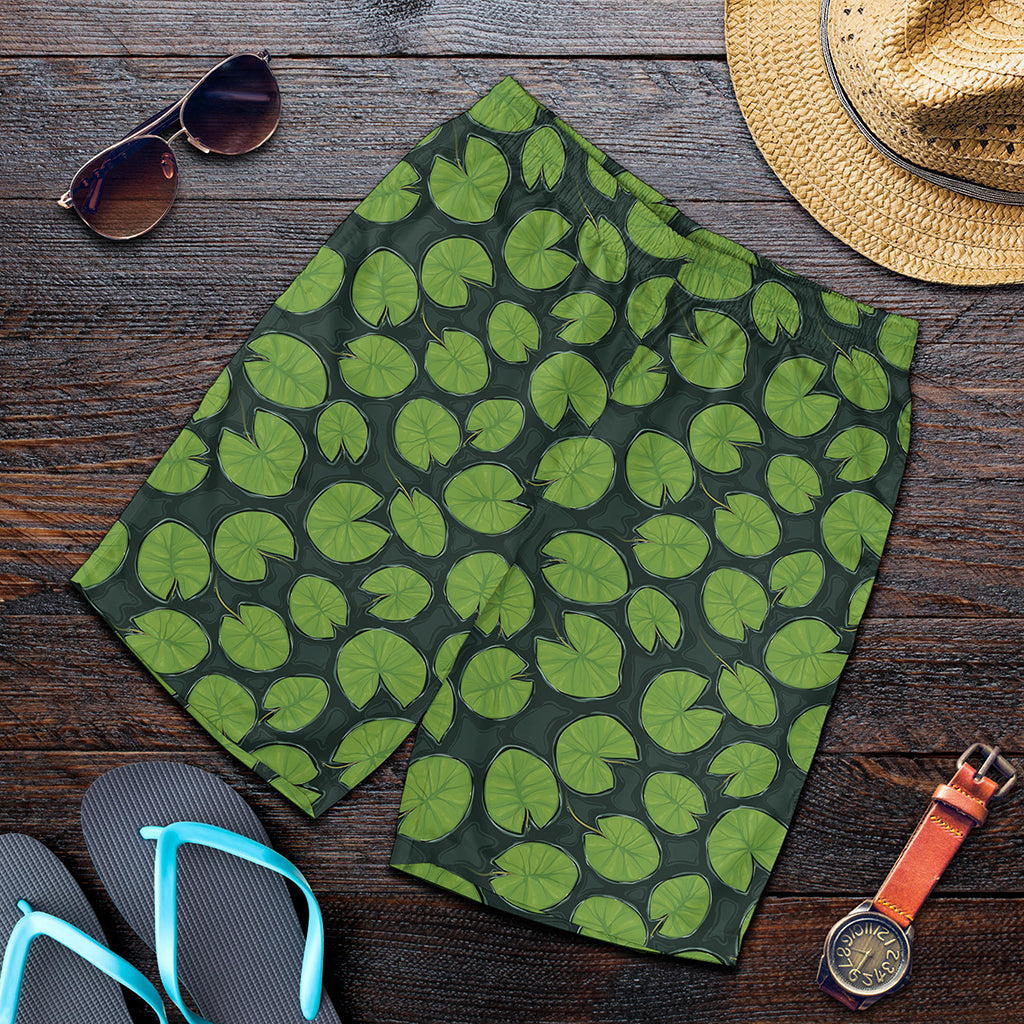 Water Lily Pads Pattern Print Men's Shorts