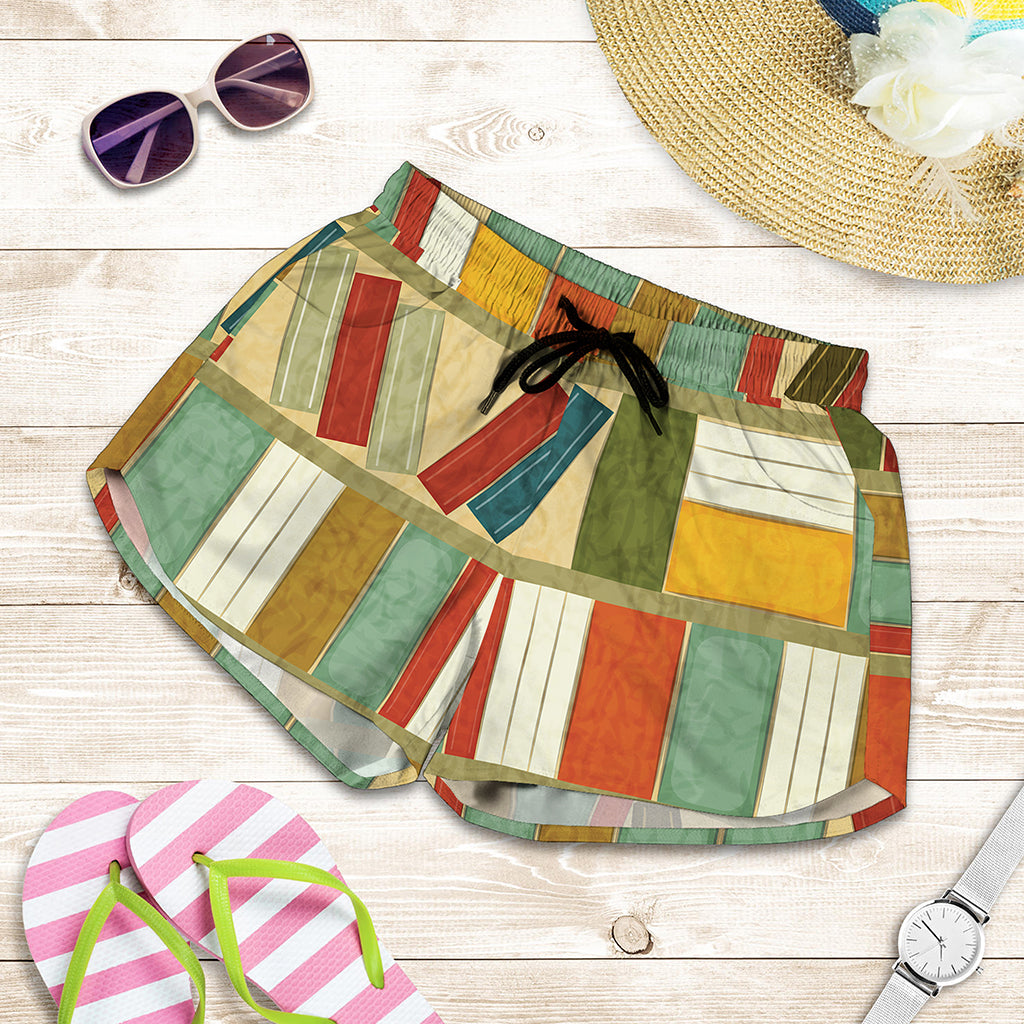 Watercolor Bookshelf Pattern Print Women's Shorts