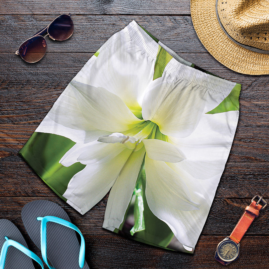 White Amaryllis Print Men's Shorts