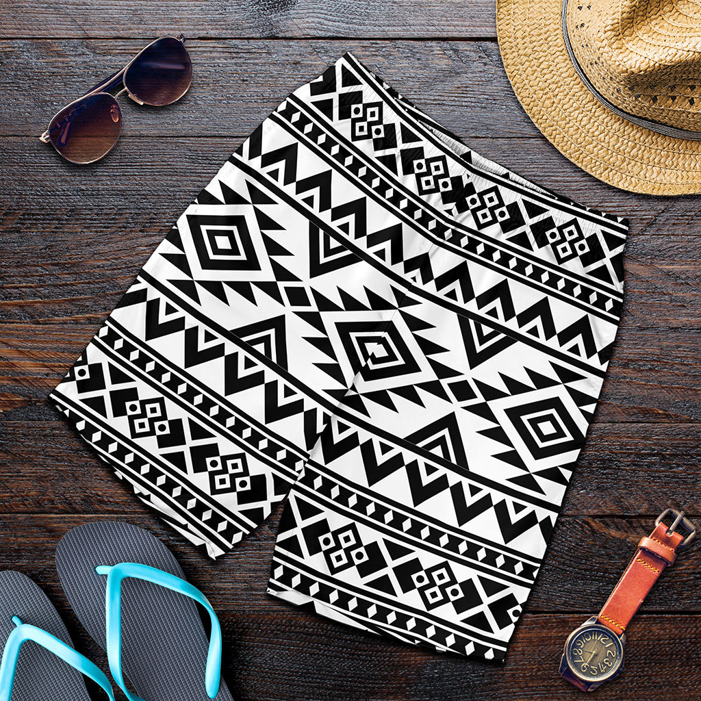 White And Black Aztec Pattern Print Men's Shorts