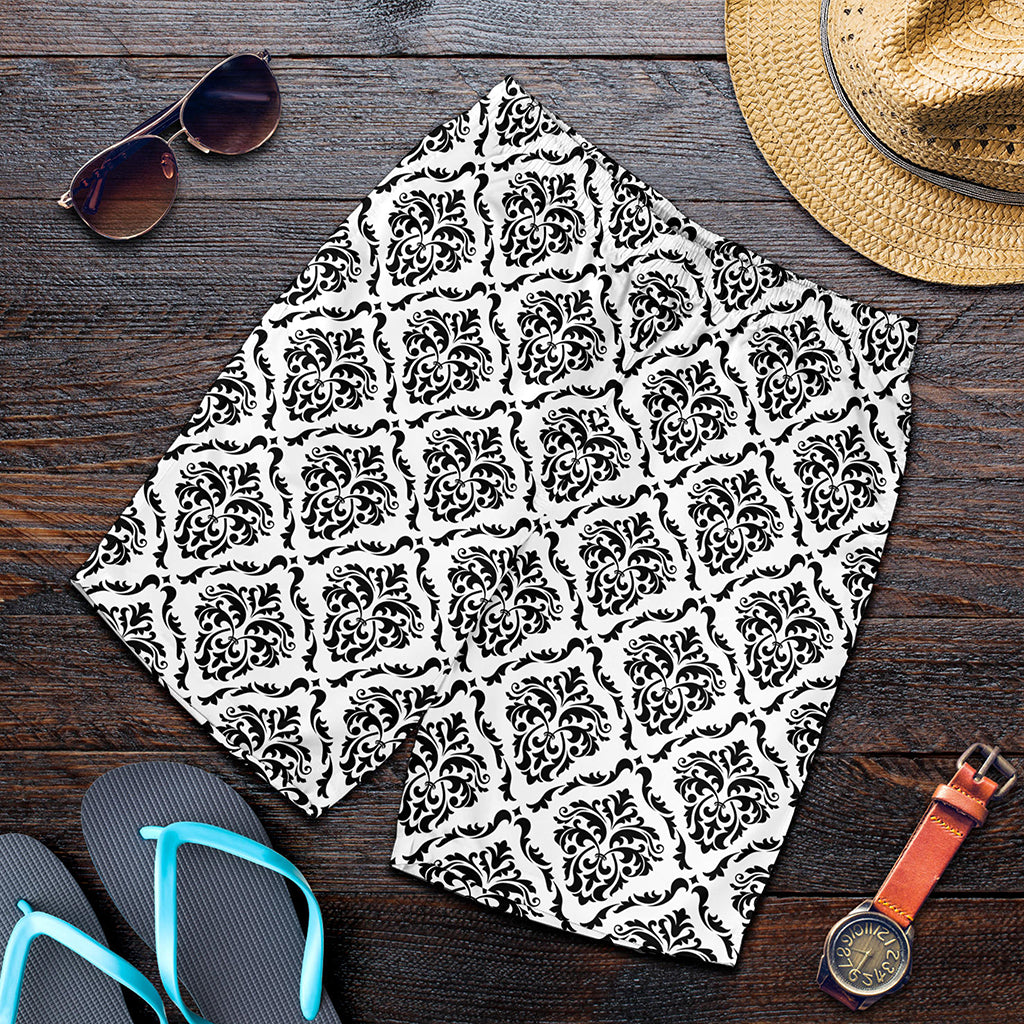 White And Black Damask Pattern Print Men's Shorts